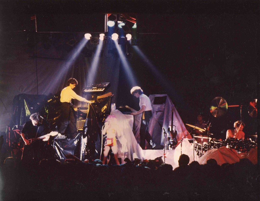 Missing Persons live on tour